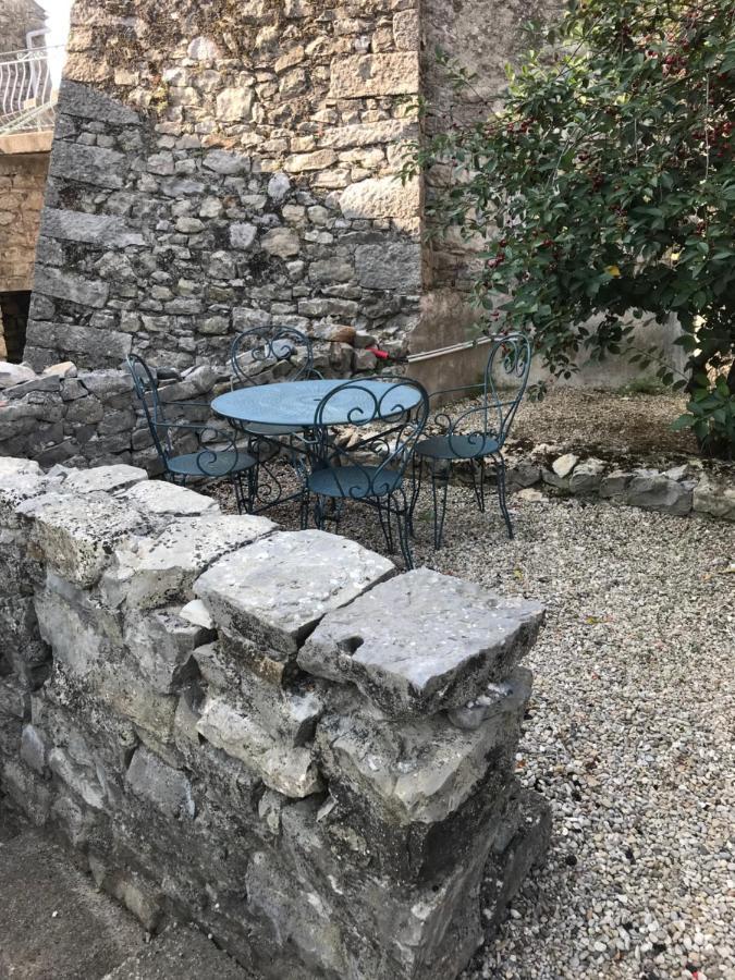 Le Mas Du Paradis Bleu Saint-Andre-de-Cruzieres Экстерьер фото